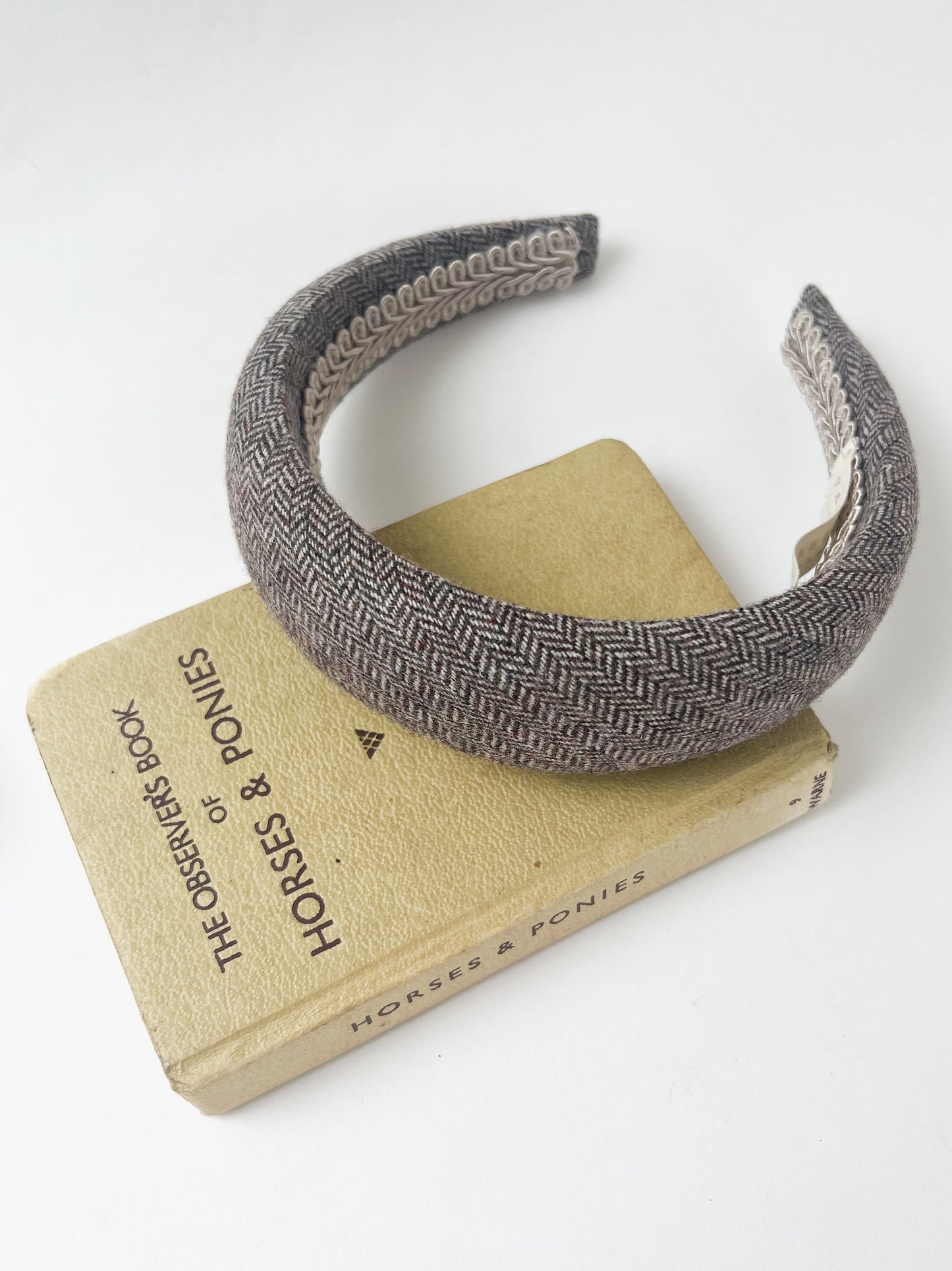 The Padded Headband in Birds Egg Brown