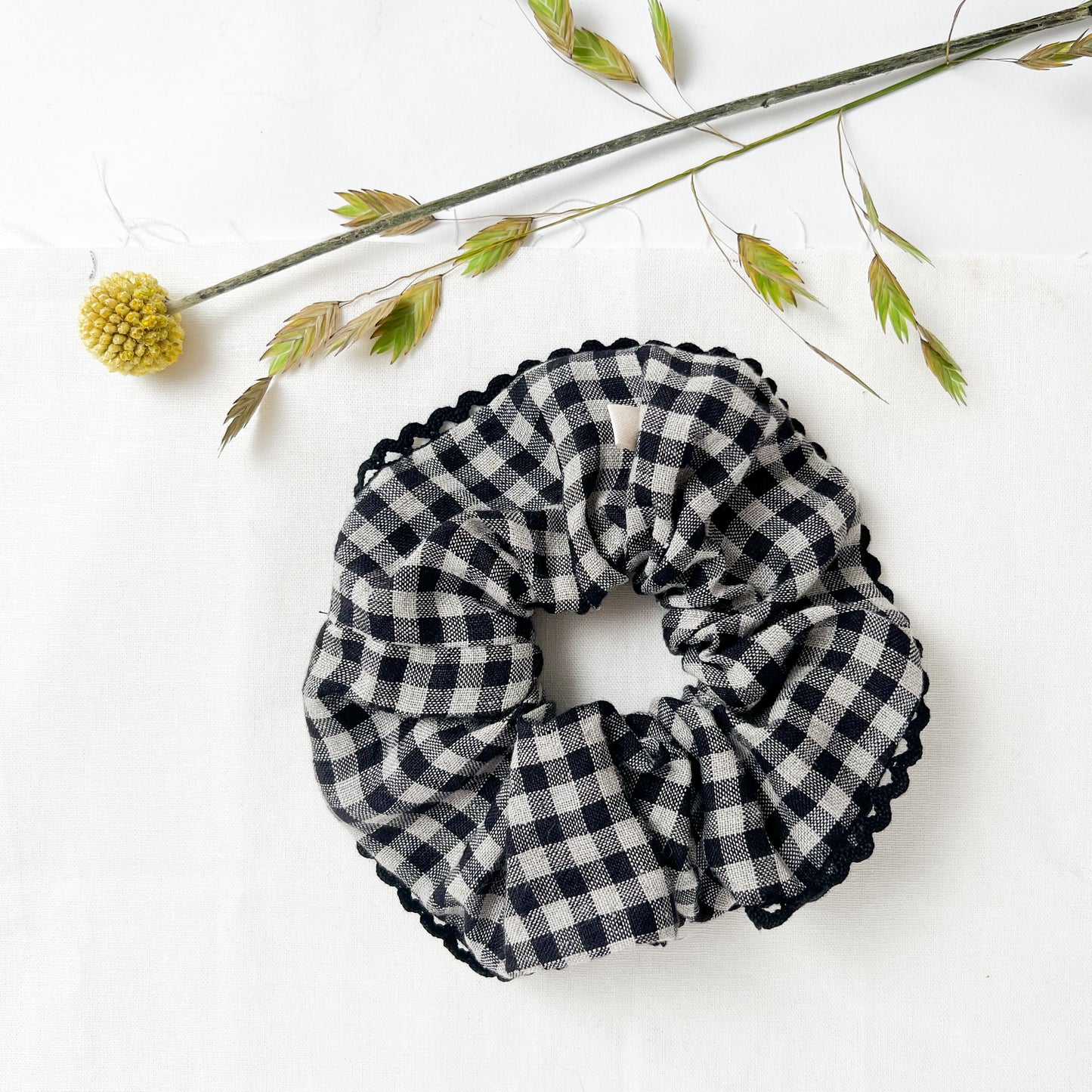 Linen Gingham Hair Scrunchie with Scalloped Trim