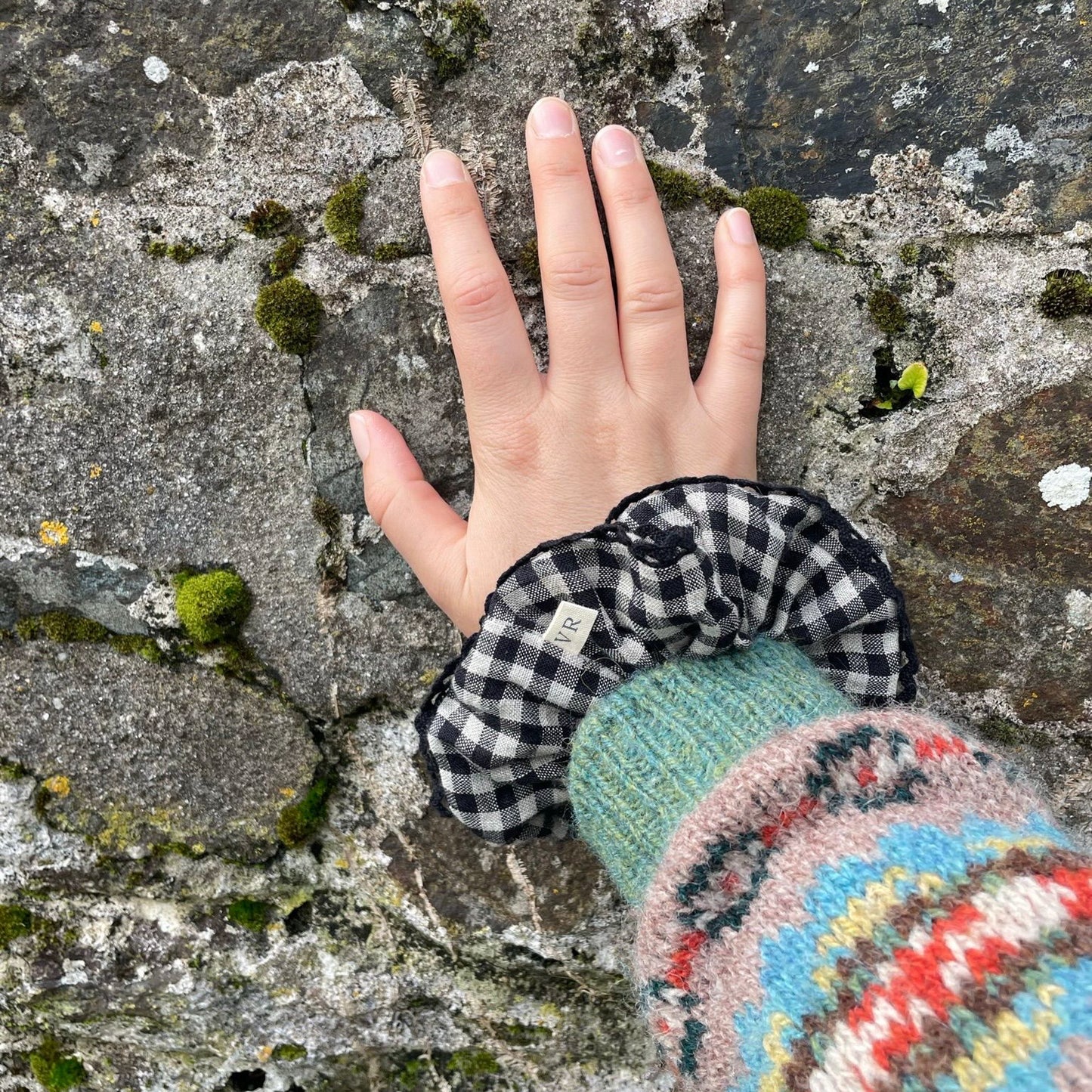 Linen Gingham Hair Scrunchie with Scalloped Trim